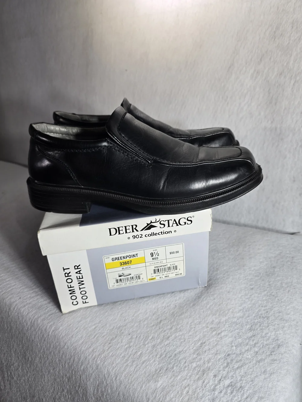 Men's Classic Black Leather Slip-On Loafers From Deer Stag Size 9.5